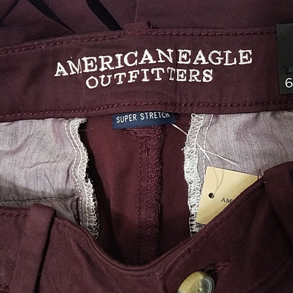 American Eagle Outfitters Midi Low Rise Shorts - Picture 7 of 8